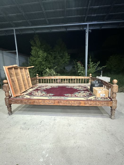 Тапчан пишиқ ва мустаҳкам ишланган