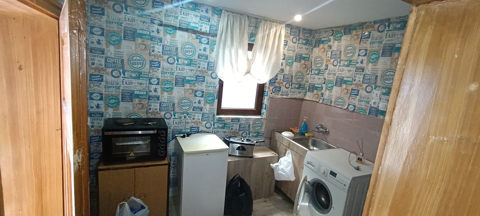 Отдавам къща под наем къща
