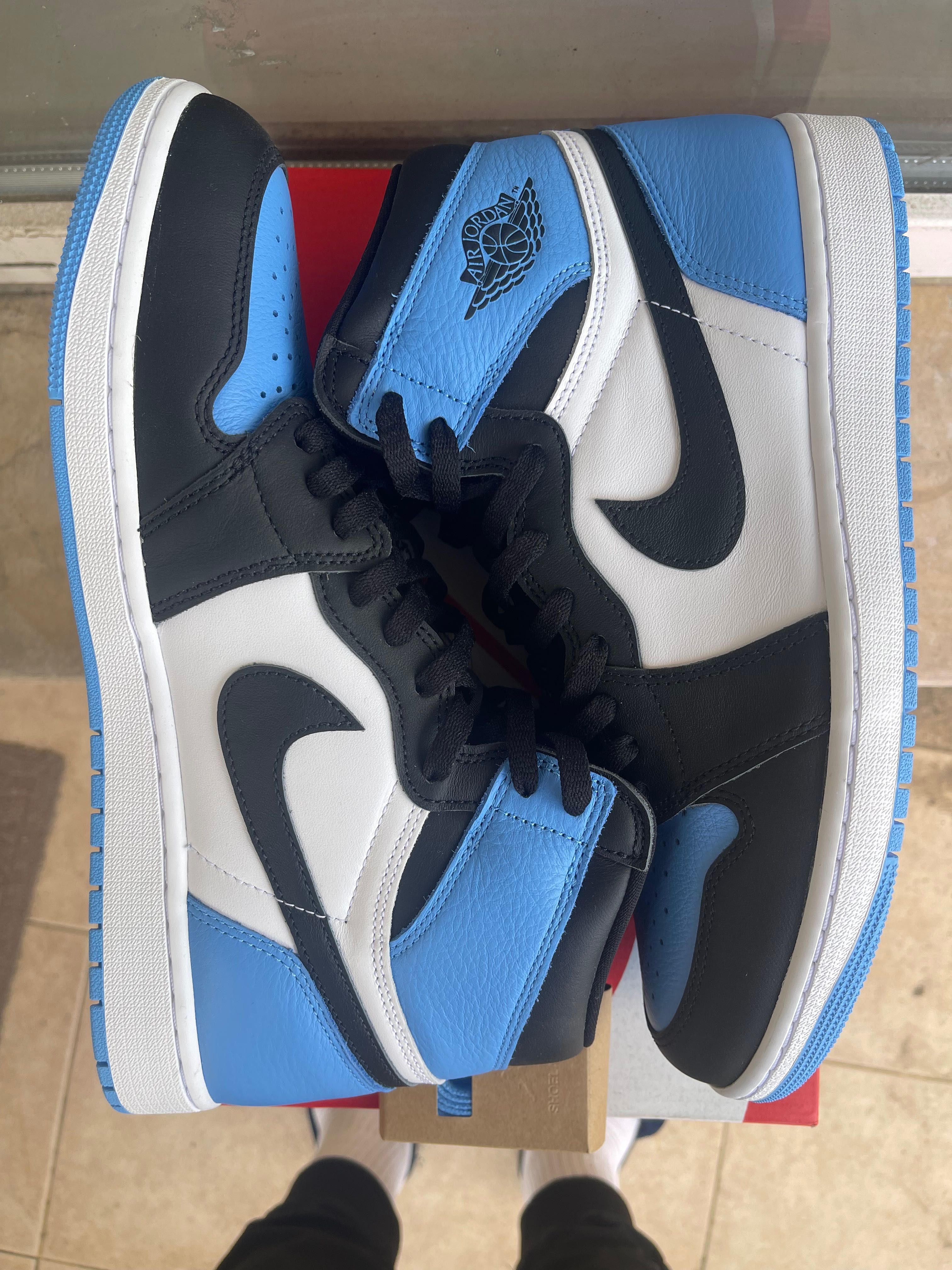 Air Jordan 1 High UNC Toe