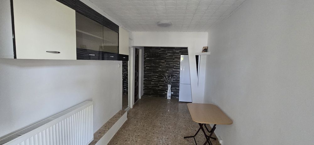 Închiriez apartament 2 camere, 50 mp