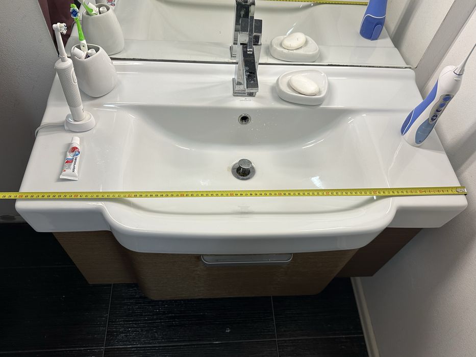 Mobilie de baie 2 corpuri Cersanit + chiuveta si baterie