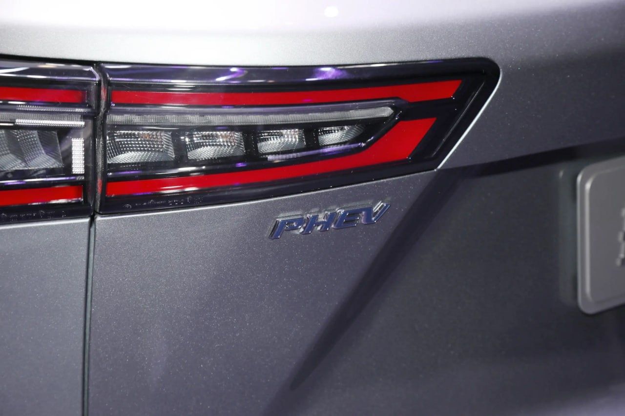 Equinox hybrid full CIP