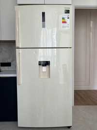 Холодилтник Samsung