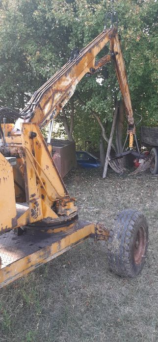 Vând încărcător gunoi