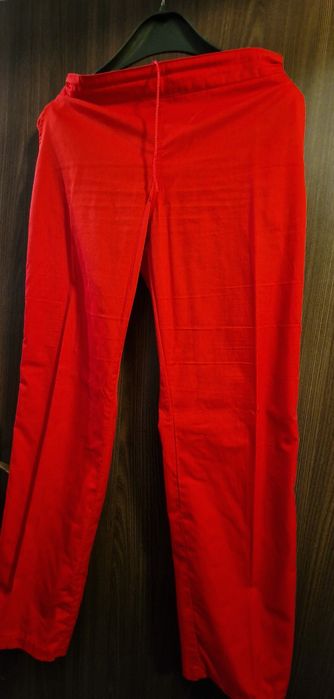 Vând costum medical Natural Design