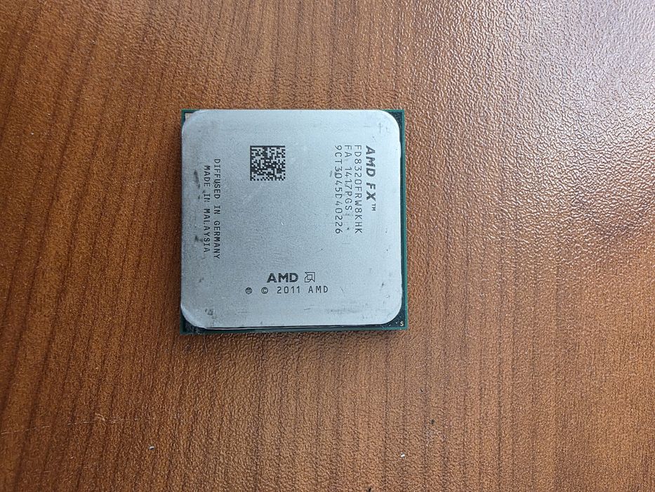 8 ядрен процесор FX 8320 сокет АМ3/АМ3+