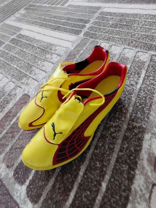 Бутонките puma v1 10