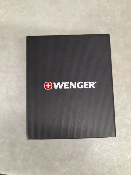 Швейцарски часовник WENGER URBAN CLASSIC 
Унисекс часовник