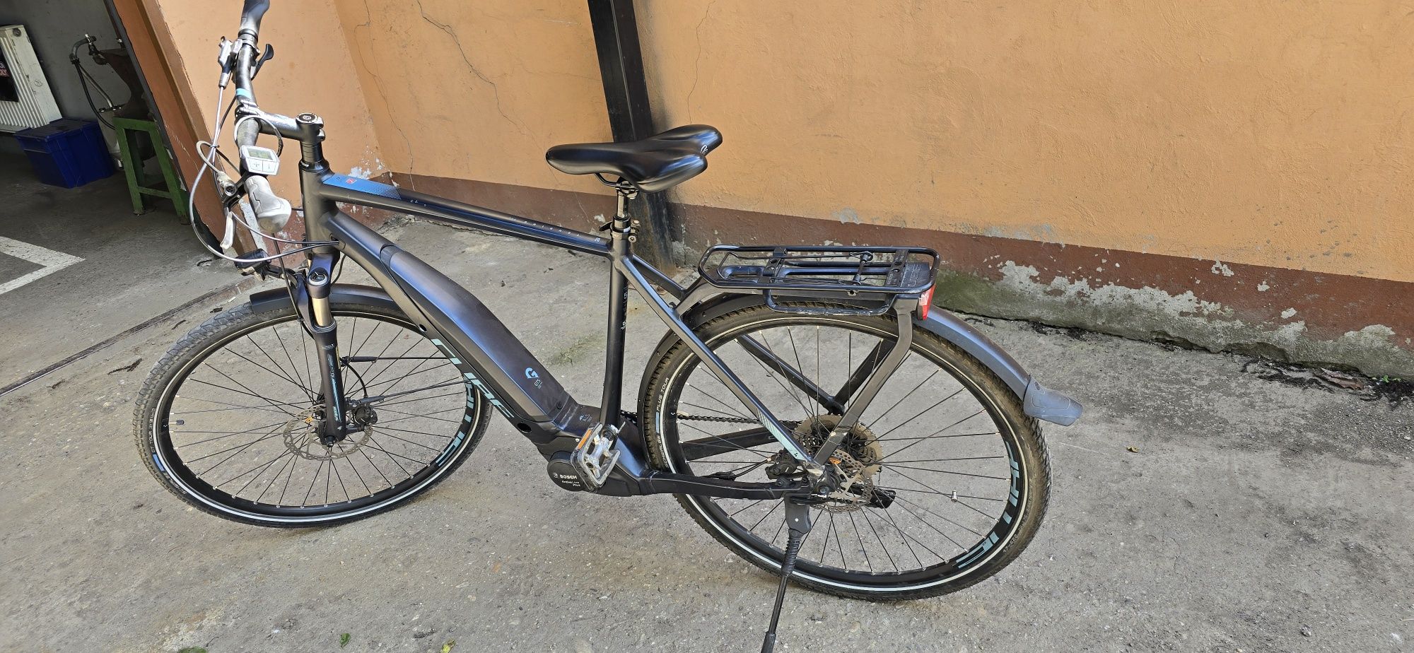 Bicicleta electrica cube