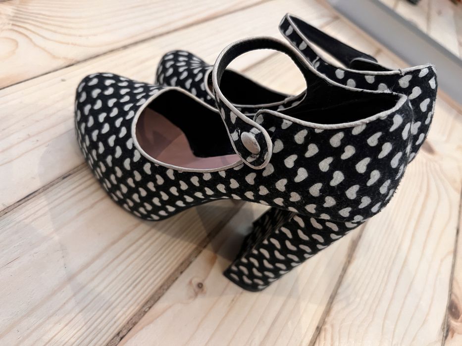 Дамски обувки на ток Assos