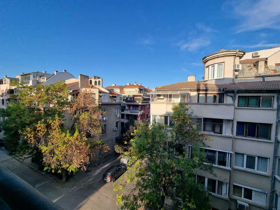 Продава се Двустаен апартамент в Бургас, Възраждане - 59 кв.м за 1916 €/кв.м - Снимка #16