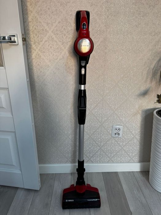 Жаңа пылесос көп қолданылмаған.. Жағдайы өте жақсы.Қолдануға ыңғайлы.