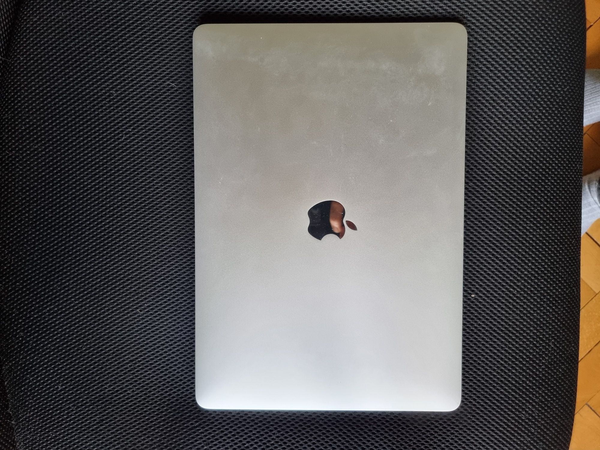 Macbook air 2019 13" 8gb