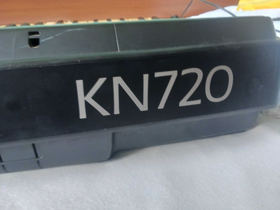 Японски синтезатор пиано Technics Kn 720