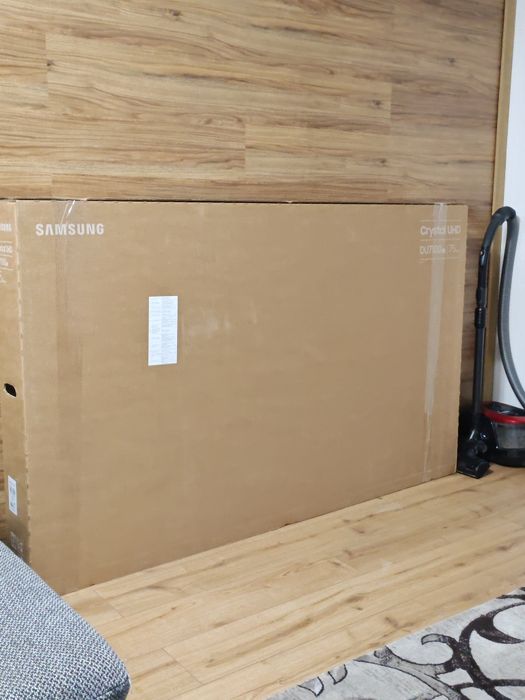 Smart TV Samsung 75inch 190cm Netflix YouTube UHD 4K