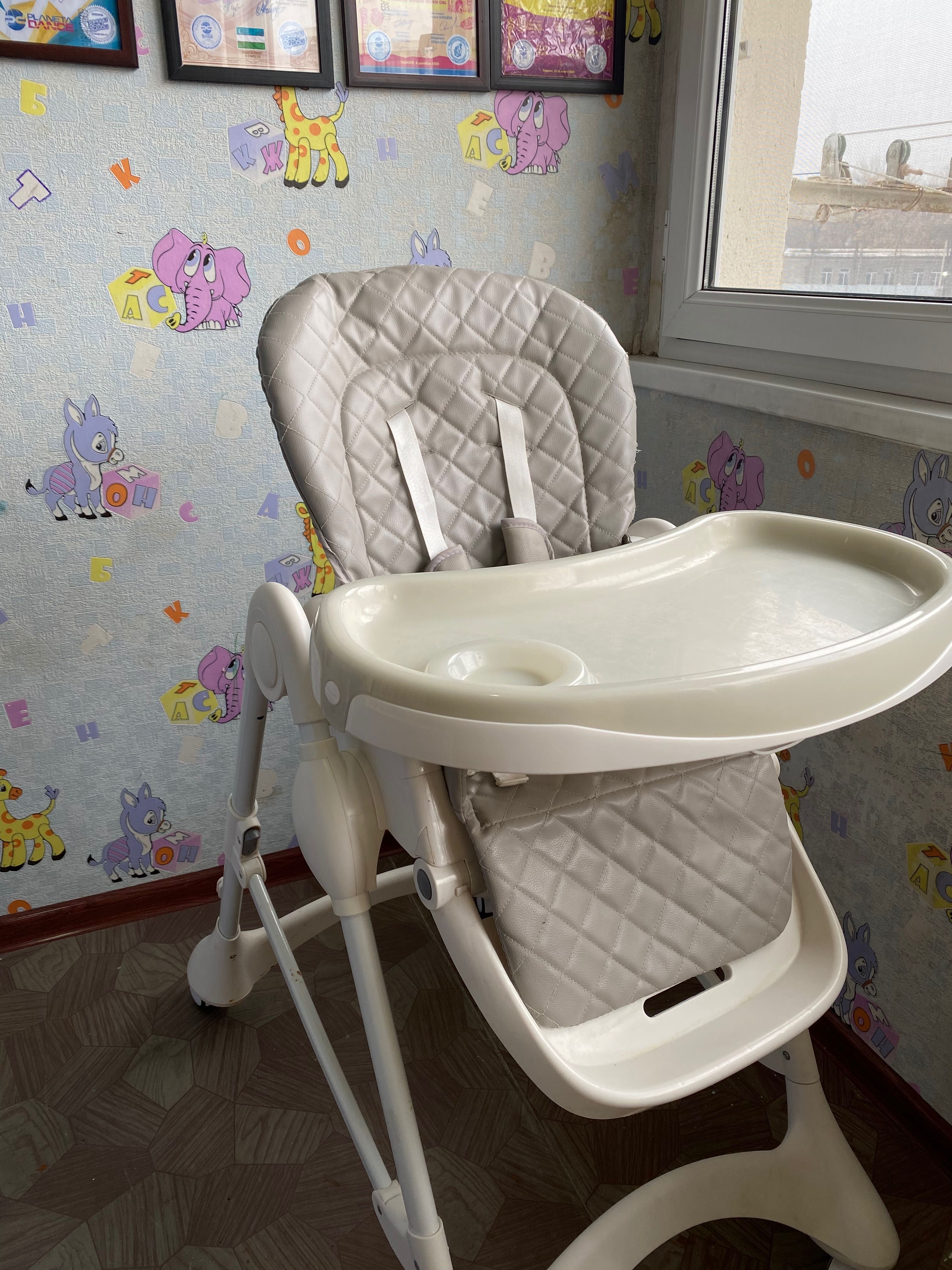 Детский стул бренда Luxmom