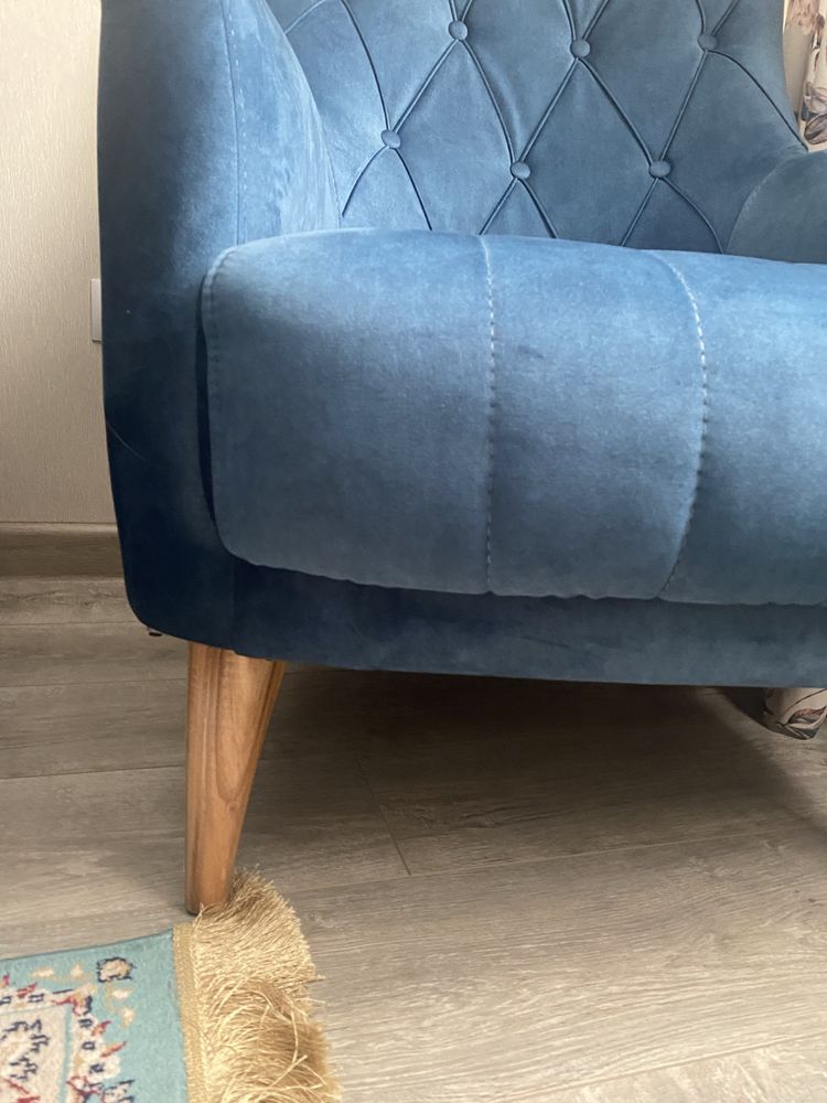 Кресло для гостиной