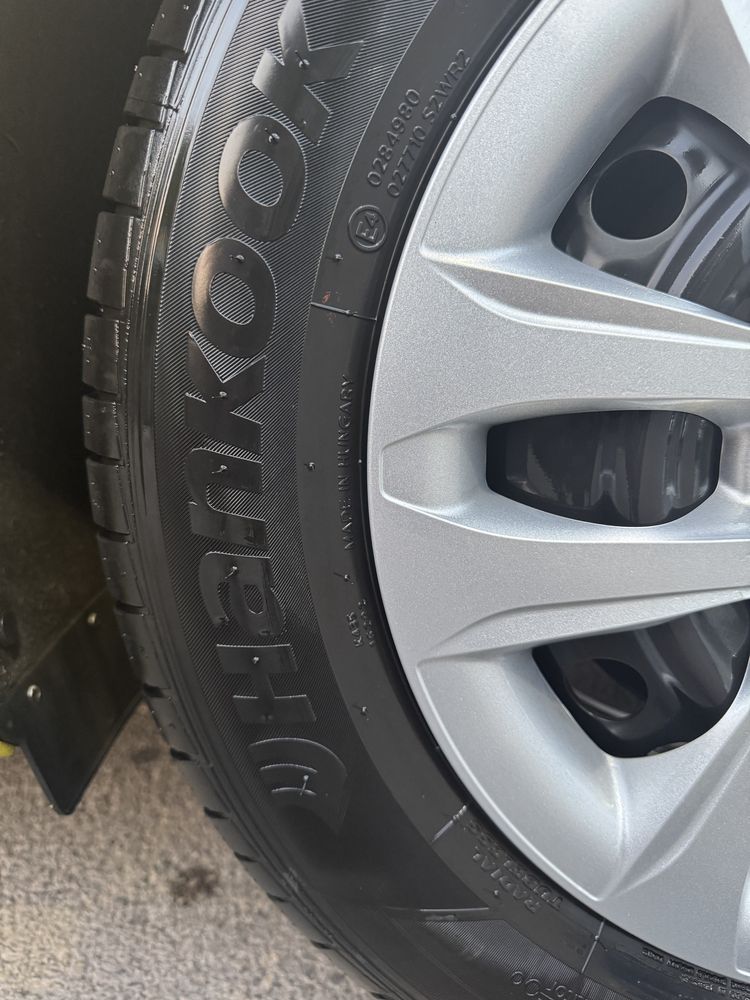 летни гуми 195/65 R15 DOT 2124 като нови