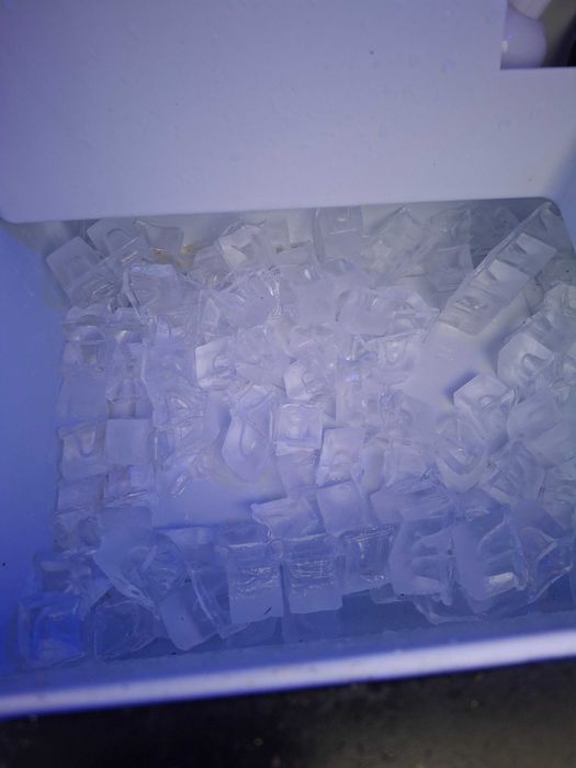 Ледогенератор - 45 кг / 24 ч,