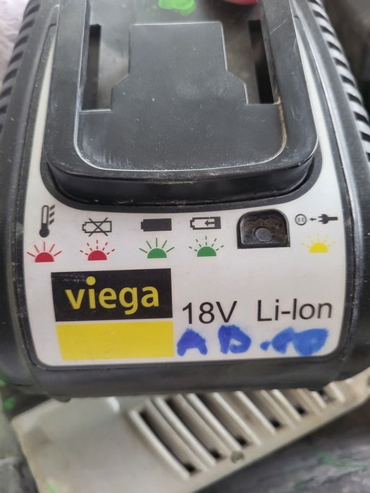 Presă  sertizare