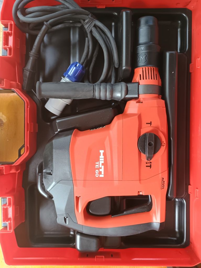 Rotopercutor hilti te60 nou an 2025. Cutie + 2 dalti