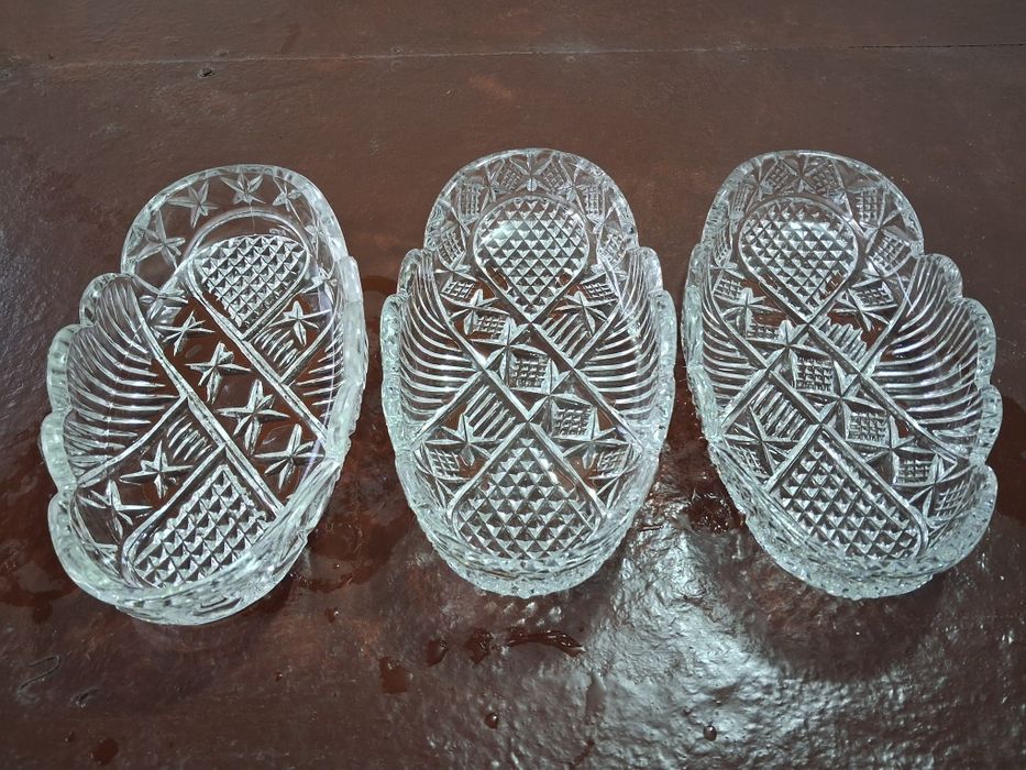 43ta xrustal 14ta chinni hammasi zo'r turibdi