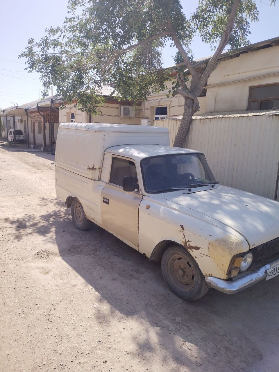 Moskvich Pikap yuk furgon
