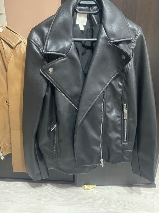 Geacă piele ecologica,h&m,culoare negru,purtata foarte putin