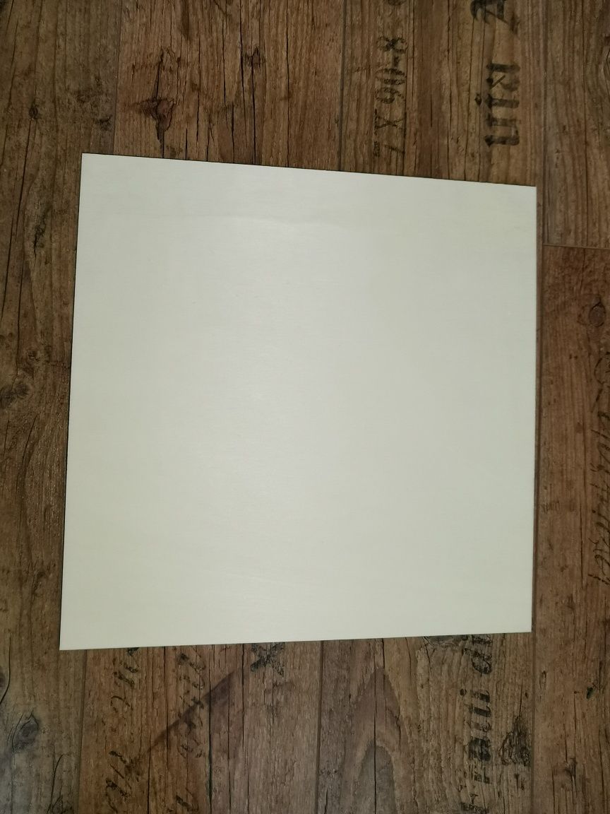 Placaj laserabil plop european 4mm calitate AB/BB 40x40cm coala