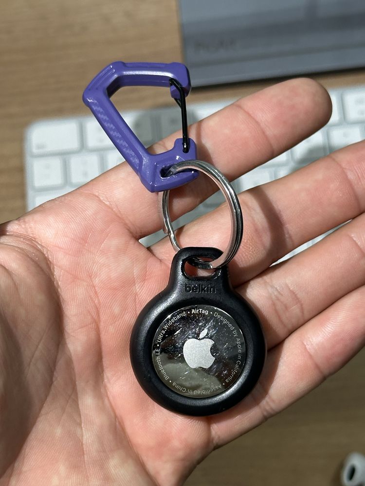 Продаю AirPods 4 AirTag