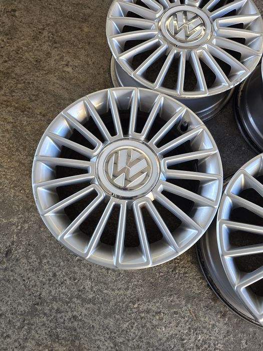 Джанти 15 / 4х100 - VW UP и др. 5x112