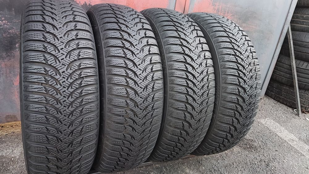 4бр. зимни гуми 185/65/15 Kumho Winter Craft 
dot22