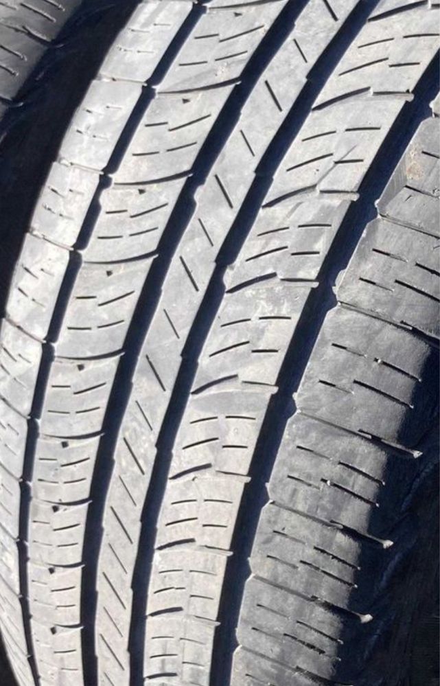 275/55/22 DUNLOP 4 бр 440 лв