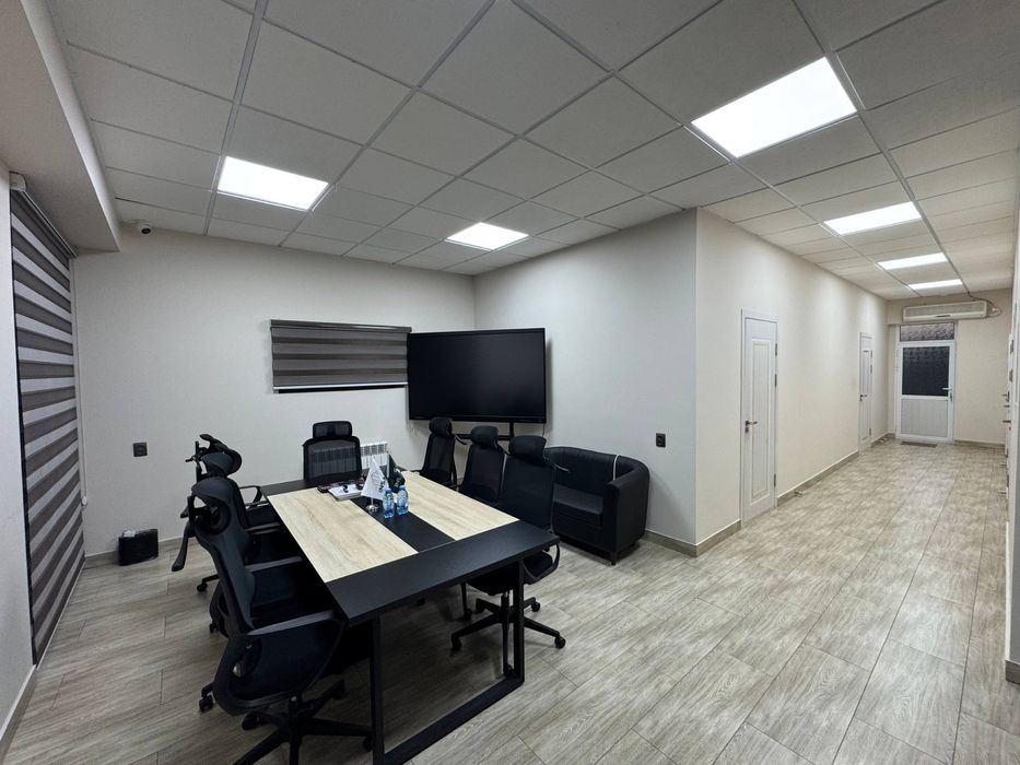 Аренда помещения на ПЕРВОЙ ЛИНИИ — идеально под офис или клинику!