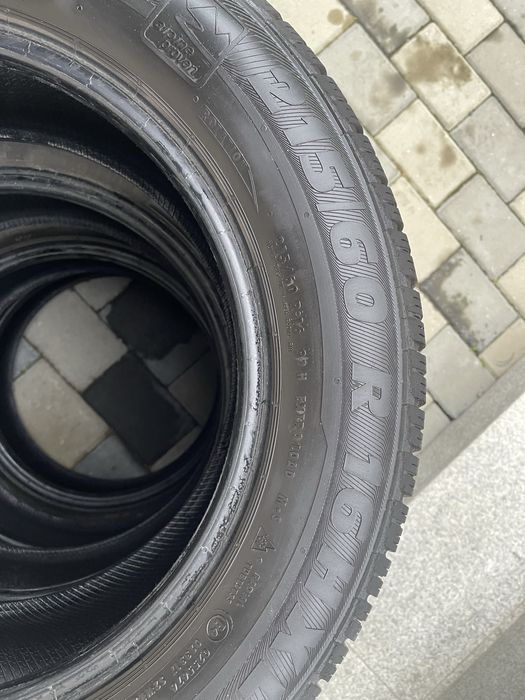 50 lei/buc Cauciucuri Iarna Semperit 215/60/16