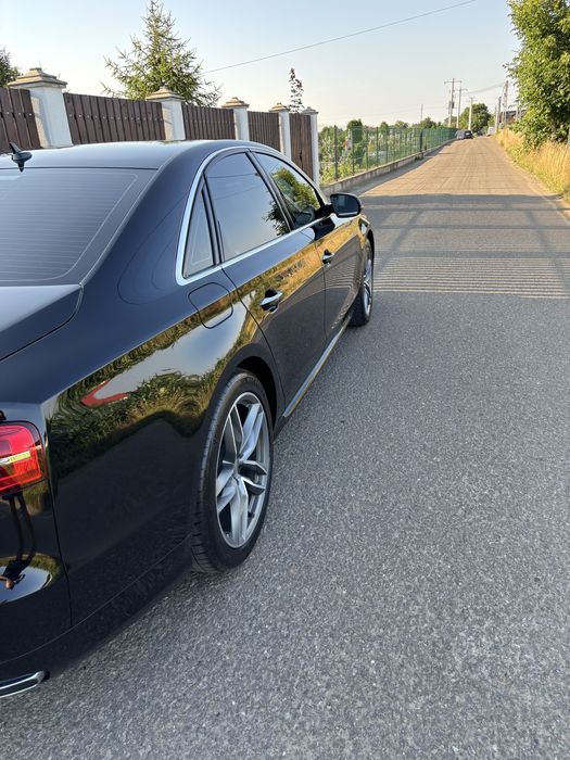 Vand Audi A8 2017 Impecabil