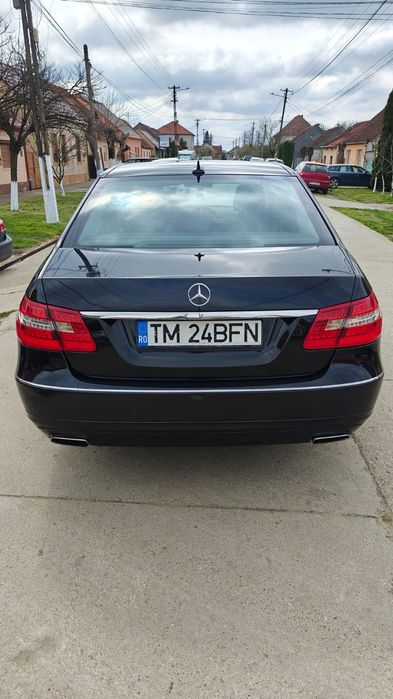 Vând Mercedes E220 CDI Avangarde