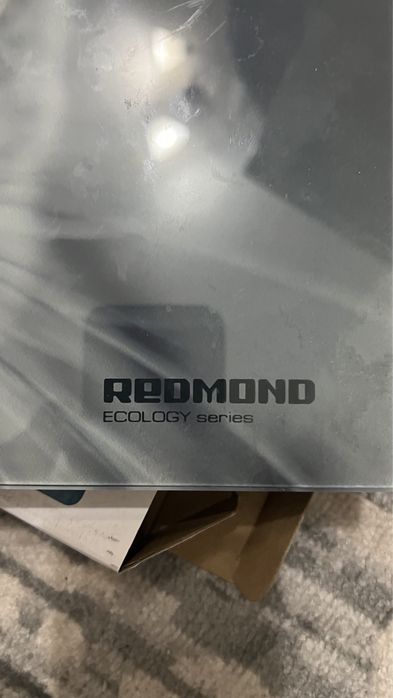 Продаются напольные весы от Redmond