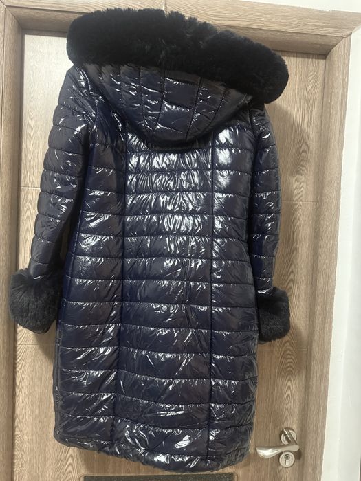 Geaca matlasata blanita