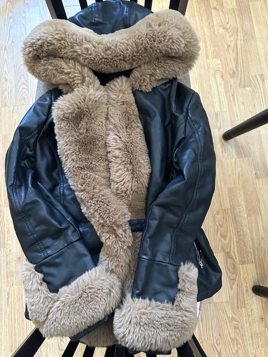 Продавам топло и удобно зимно яке