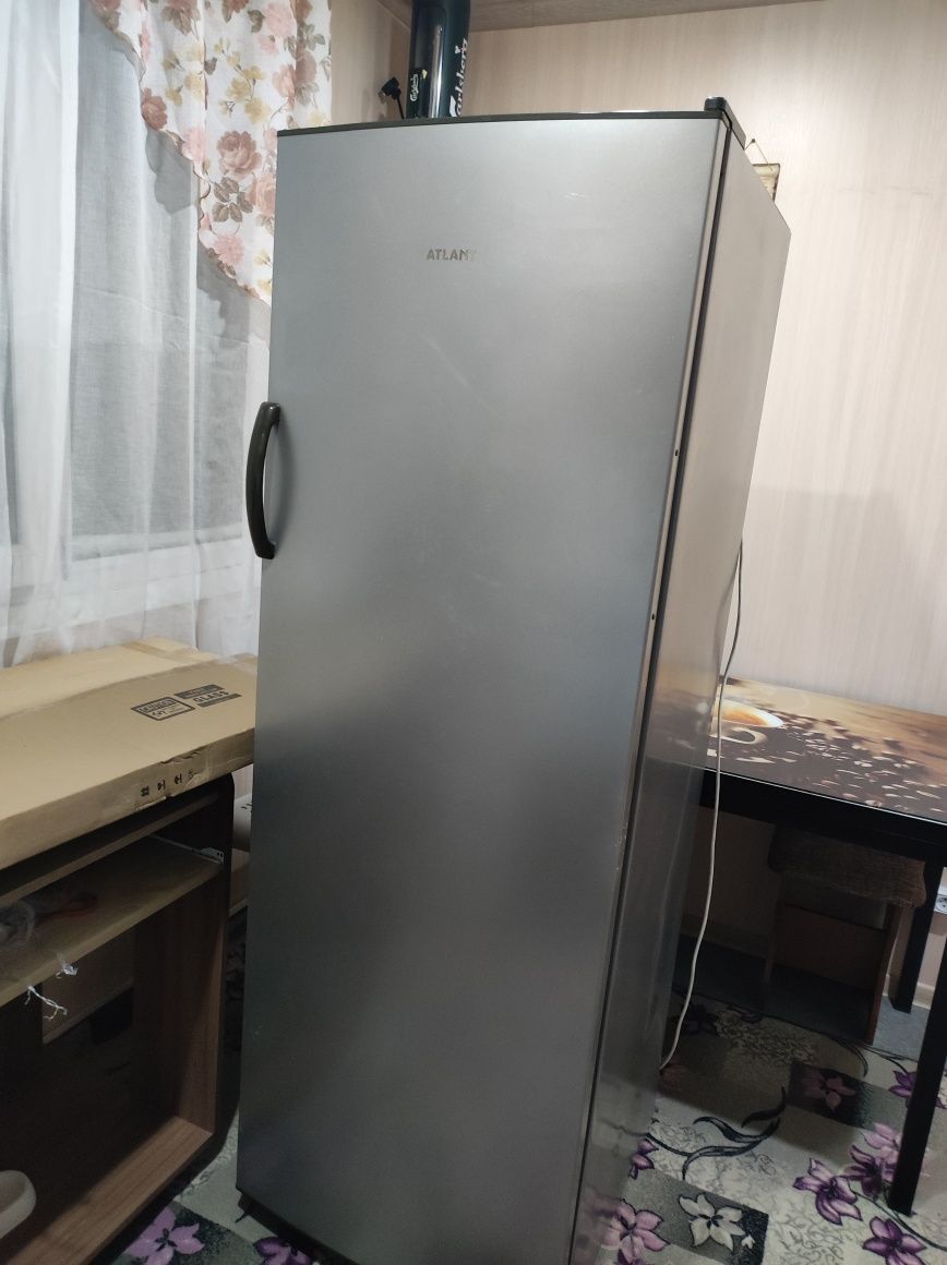Продам Морозильную камеру