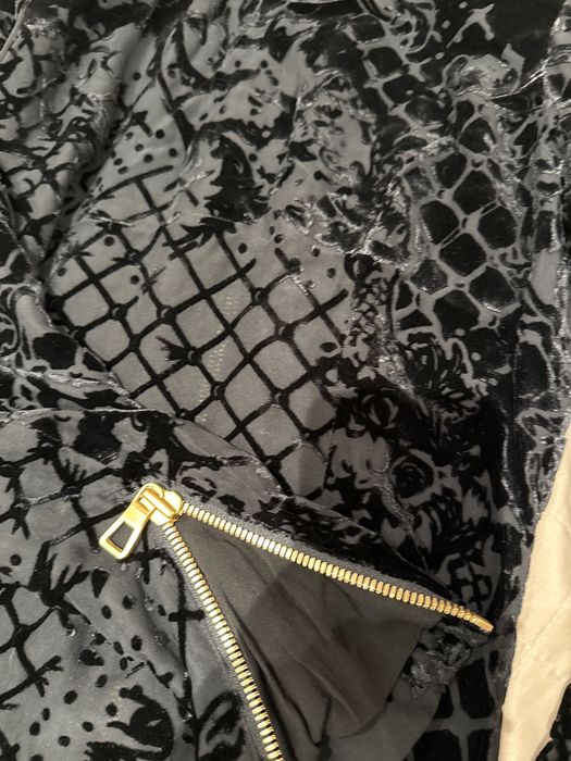 Впечатляваща дамска блуза кадифе BALMAINxHM