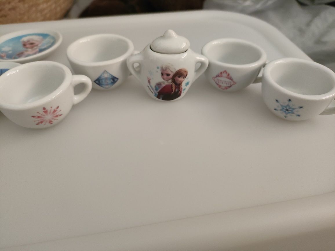 Детски порцеланов комплект за чай/Frozen/GOKI детска стая