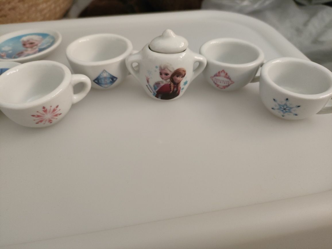 Детски порцеланов комплект за чай Frozen