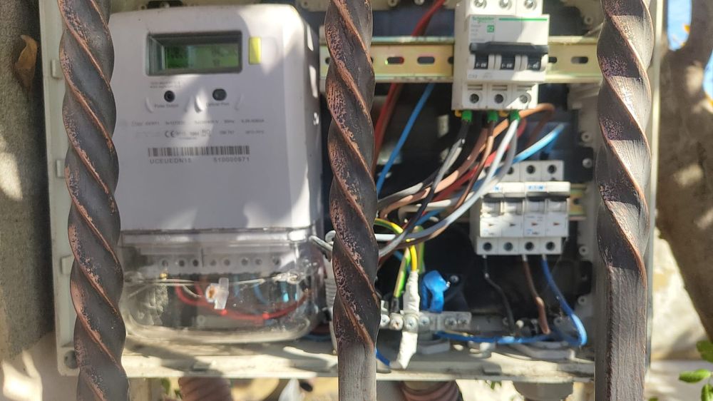 Electrician autorizat ANRE  execuție instalații interior, prize, tablo