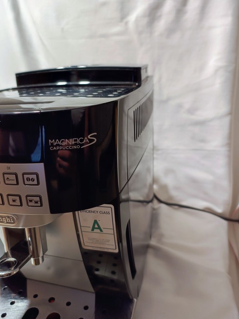 Кафе автомат Delonghi