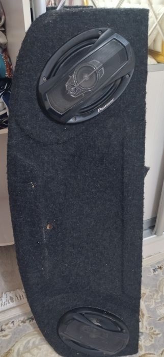 Продам Акустическую полку с колонками Pioneer 500W для приоры седан.