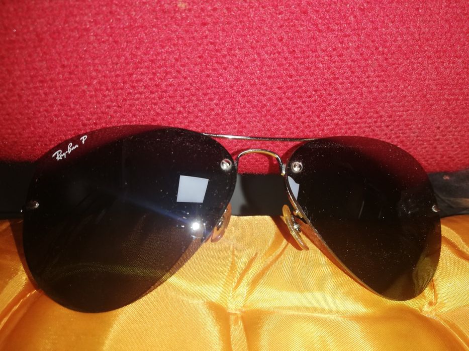 Vand ochelari de soare, model Ray Ban, originali.