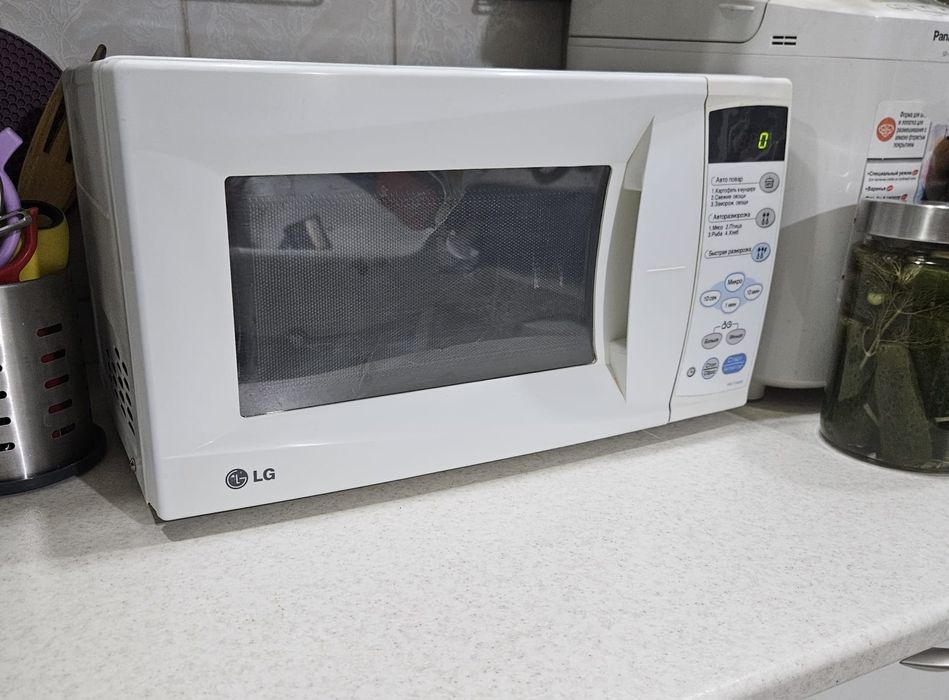 Продам микроволоновку LG бу