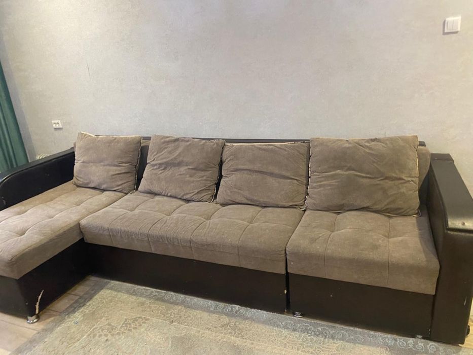 Продам диван ———-